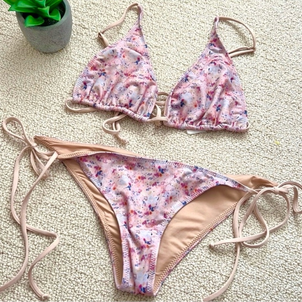 Cali by Cali Dreaming Floral String Bikini